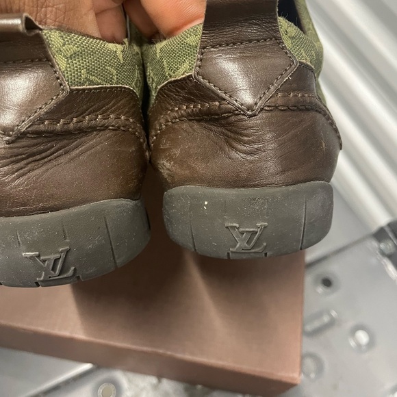 Ladies LV Min Lin sneakers in Green monogram print.have extra shoelace - Picture 4 of 8
